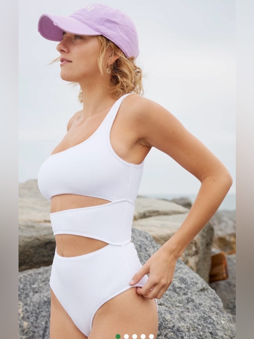 Aerie Women’s White Crinkle Cut Out One Shoulder One Piece Swimsuit Size Medium